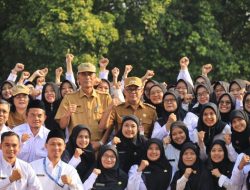 PJ, Wali Kota Bekasi Serahkan SK P3K Kepada 550 Guru