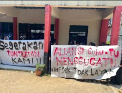 Guru, Stap dan Siswa-Siswi SMKN 12 Kota Bekasi Minta Kepsek Dicopot