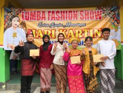 SDN Kranji VI Bekasi Barat Peringati Hari Kartini Dengan Lomba Fashion Show